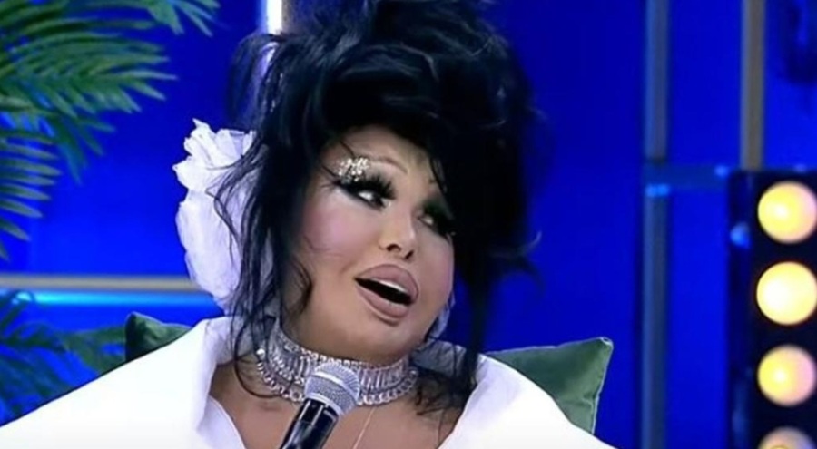 Bülent Ersoy Bodrum'daki ikiz villasına havuz ve bahçe için ödediği fiyat dudak uçuklattı