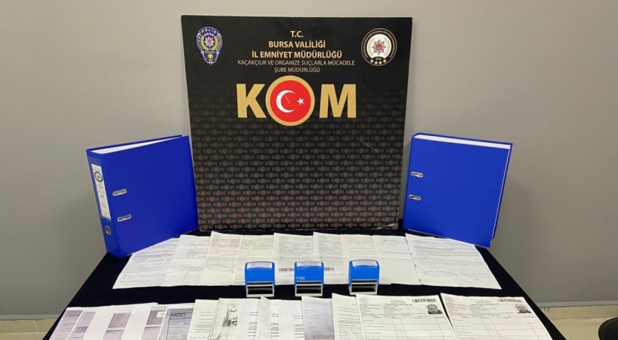 Bursa'da sahte belgeyle engelli raporu çıkaran dolandırıcılar yakalandı