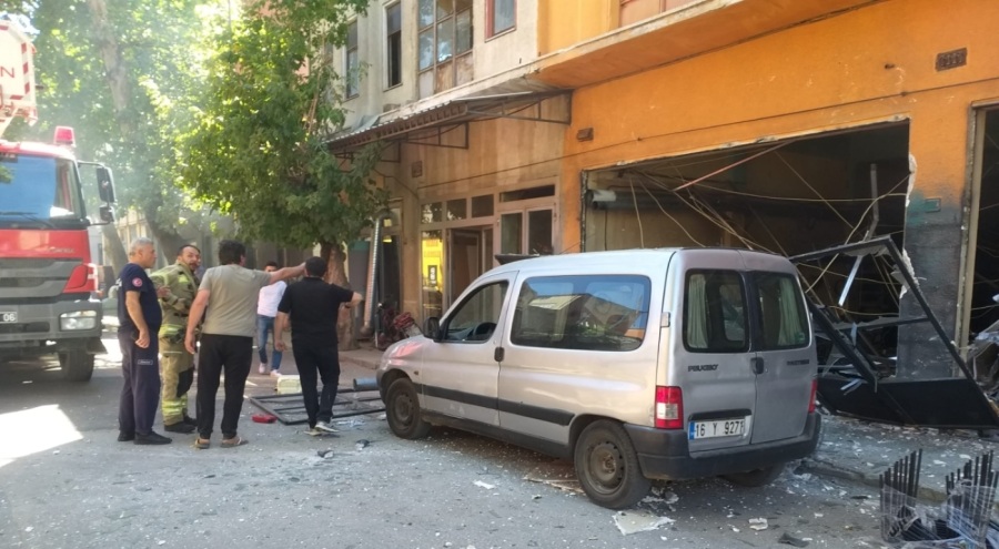 Bursa'da metal boyama atölyesinde patlama!