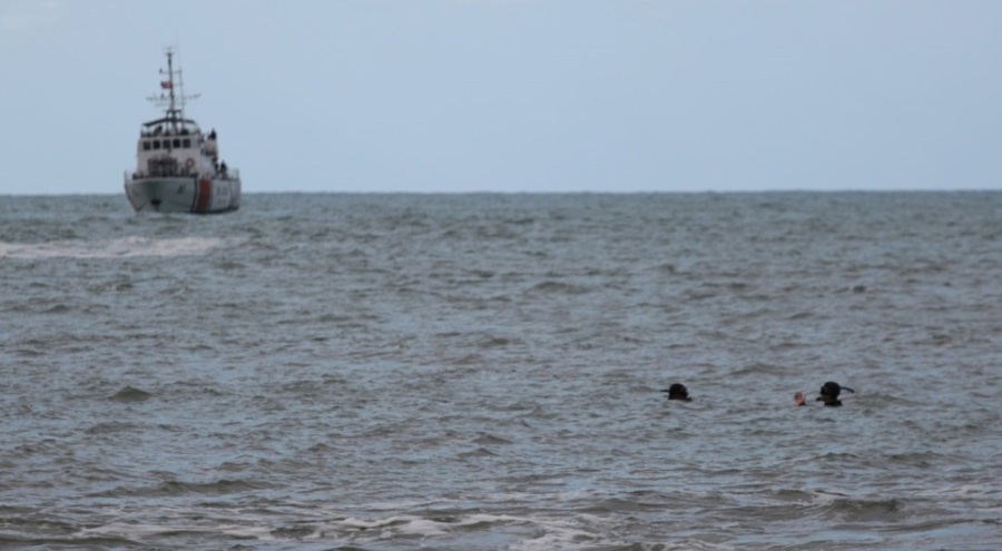 Serinlemek için denize giren 16 yaşındaki çocuk hayatını kaybetti