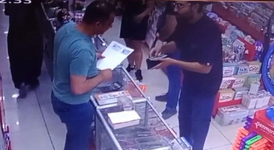 İstanbul'da tırnakçılık yöntemiyle döviz bürosunda hırsızlık