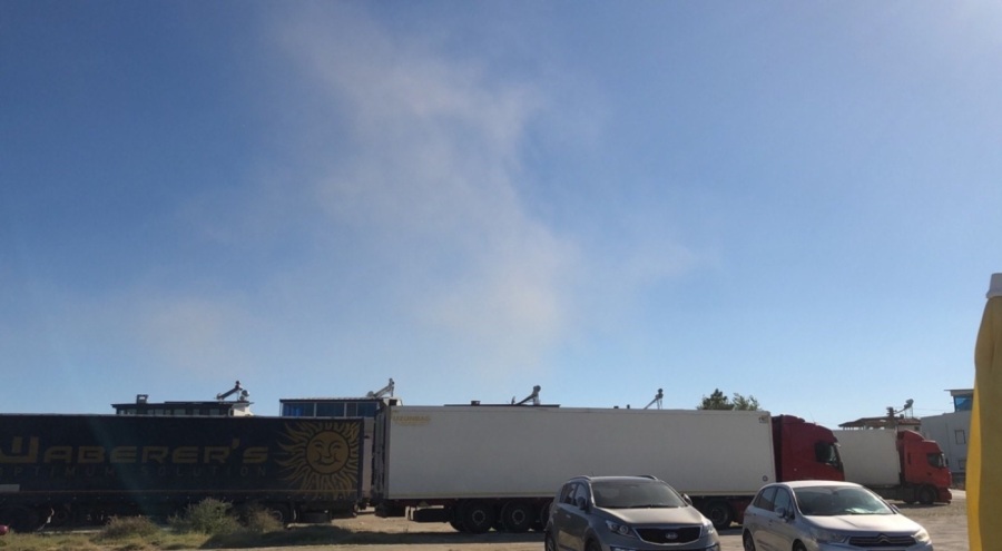 Edremit'te kısa süreli oluşan hortum amatör kameralara yansıdı