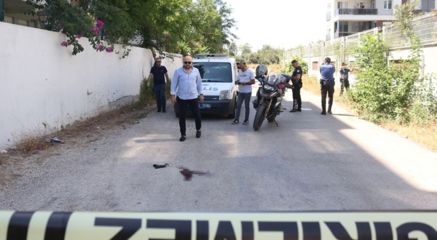 Antalya'da erkek arkadaş dehşeti! Kız arkadaşını öldürdükten sonra kendi kafasına sıktı