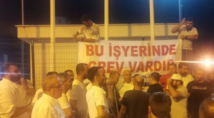 İzmir'de metro ve tramvay çalışanları greve gitti, tramvay istasyonları boş kaldı