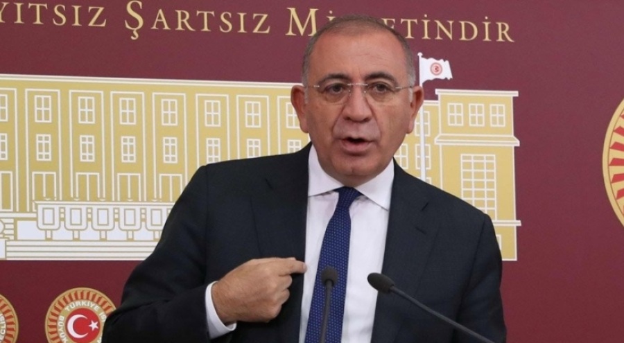 CHP'li Gürsel Tekin: Parası olan Bodrum'a olmayan köyüne dönsün istiyorlar