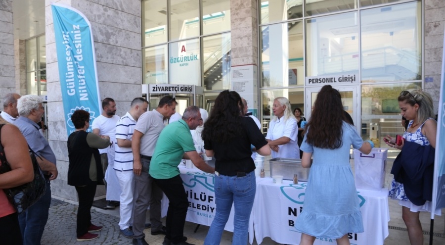 Bursa Nilüfer'de  28 mahallede aşure ikramı