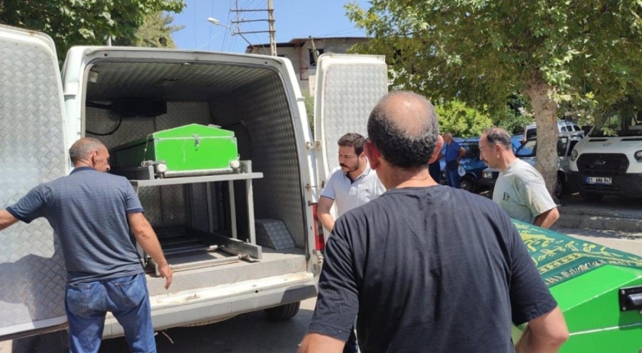 Morgda karışan cenaze yeniden toprağa verildi