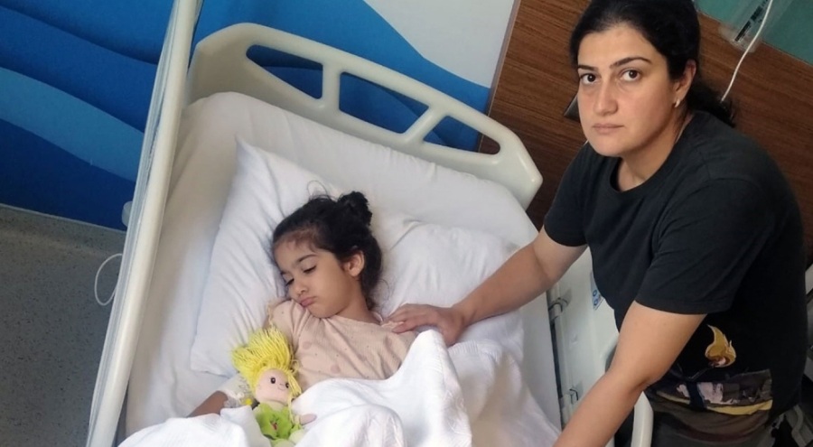 6 yaşındaki kız ölümden döndü: Böcek ısırığı zannettiler, gerçeği hastanede öğrendiler!