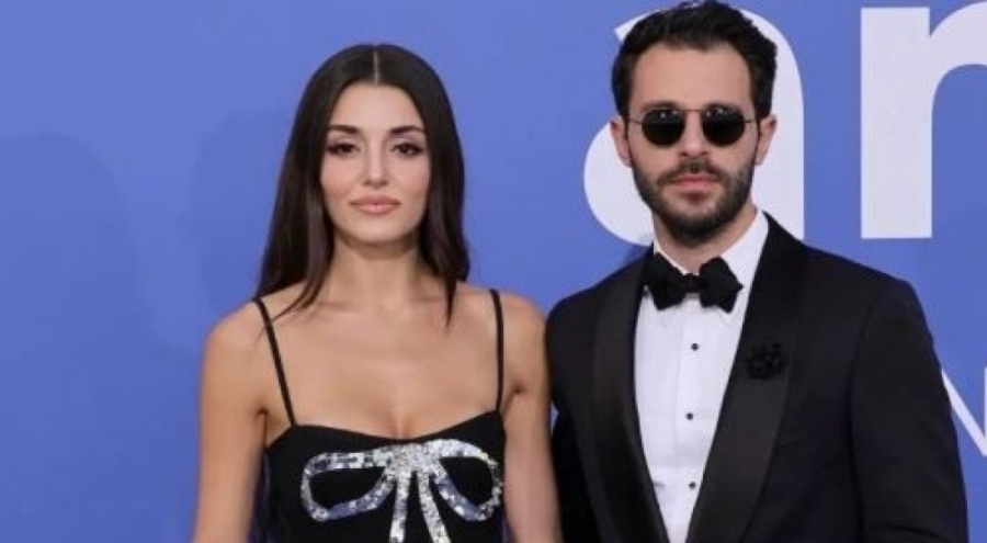 Hande Erçel ile Hakan Sabancı'dan kalpli paylaşım