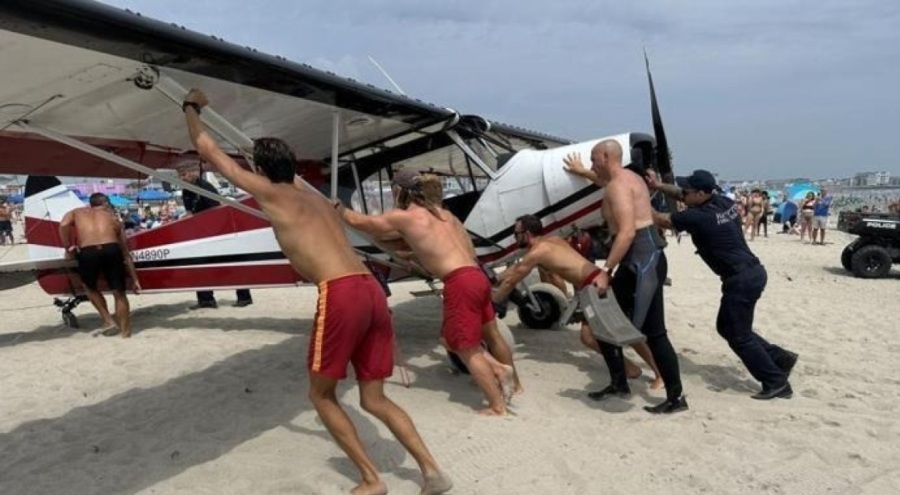 ABD'nin New Hampshire eyaletinde küçük uçak denize çakıldı