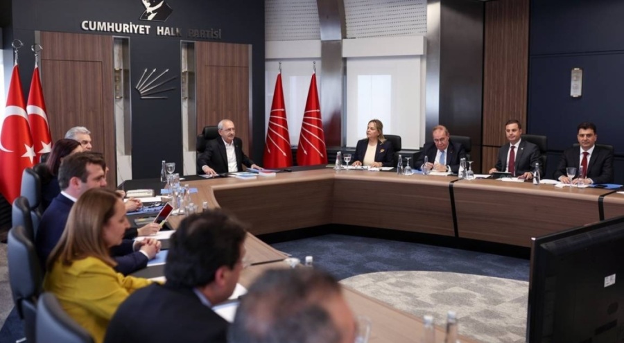 CHP MYK toplantısında "Zoom" tartışması!