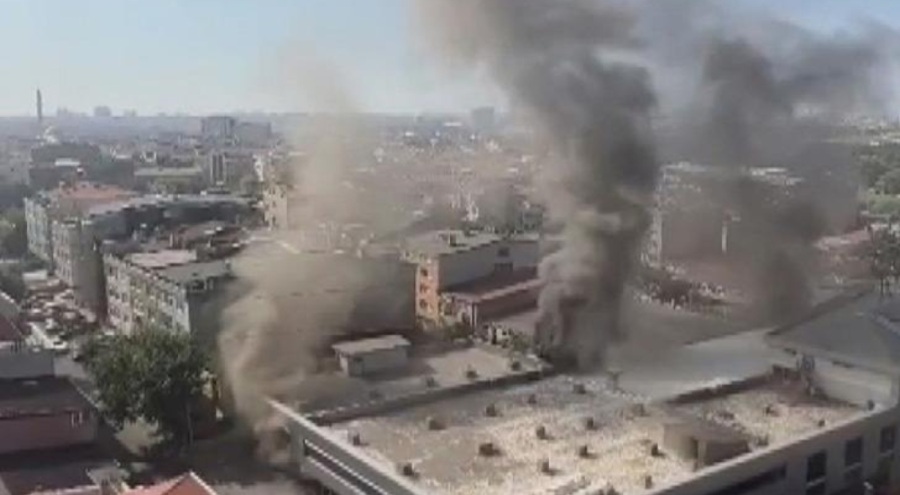 İstanbul'da iş merkezinde yangın çıktı! 9 kişi kurtarıldı