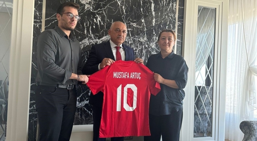 Büyükekşi'den Mustafa Artuç'un ailesine taziye ziyareti