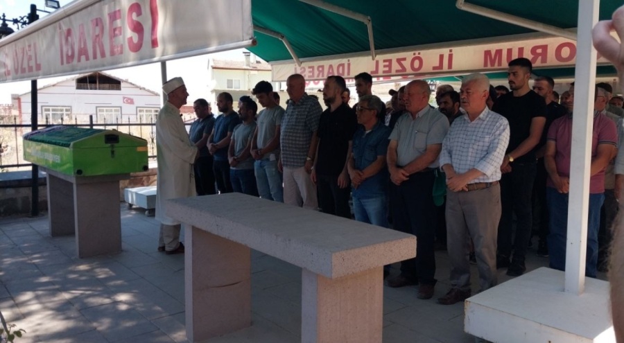 Boşanma aşamasındaki polis eşinin öldürdüğü Gülten, toprağa verildi