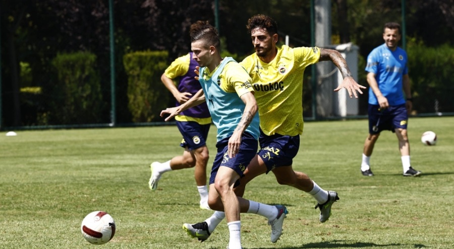 Fenerbahçe'de Emre Mor ve Djiku'nun tedavileri sürüyor