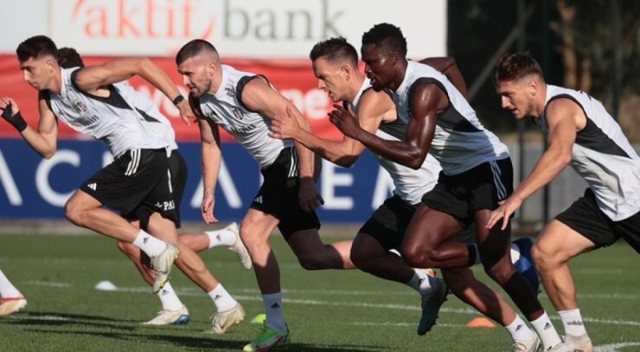 Beşiktaş'ın kamp kadrosu açıklandı