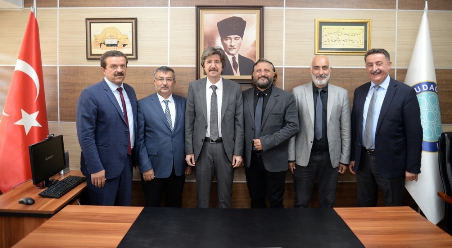 İİBF'nin yeni dekanı Prof. Dr. Eryiğit oldu
