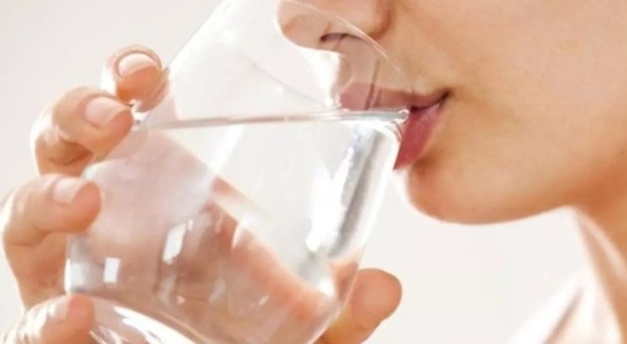 Yetersiz su tüketenler dikkat! Ölüm riski var