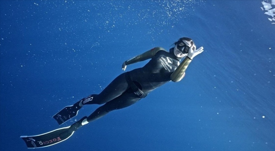 Milli sporcu Şahika Ercümen, 100 metrede Türkiye rekoru kırdı