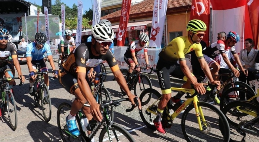 100. Yıl Cumhuriyet Bisiklet Turu'nun Havza-Samsun etabı başladı