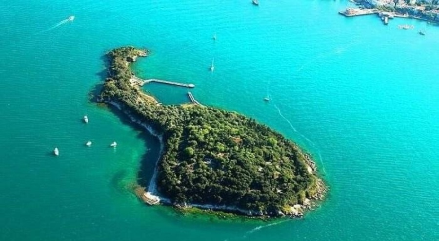 Buğra Gökce: Kaşık Adası betonlaşmadan ve yapılaşmadan korundu