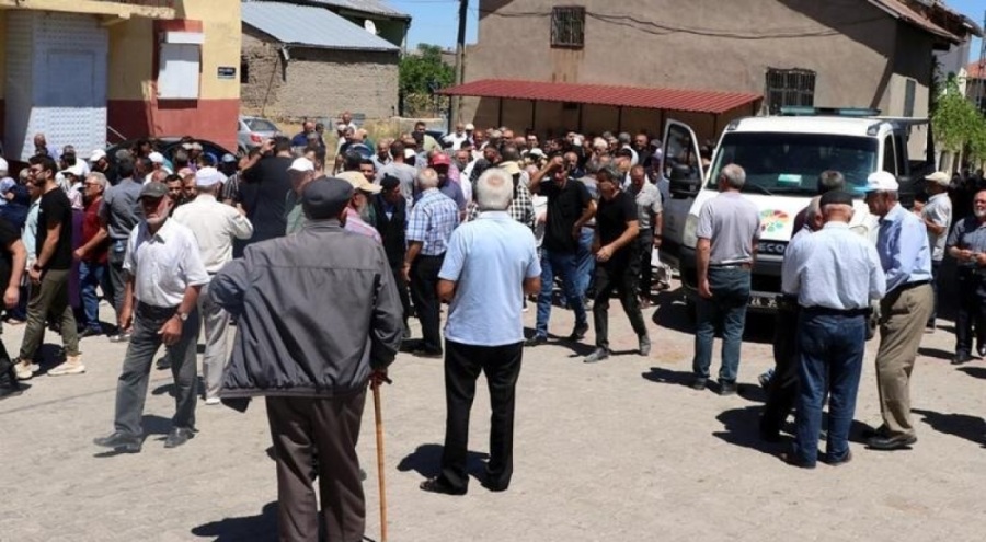 13 gün sonra dere yatağında cesedi bulunmuştu! 23 yaşındaki genç toprağa verildi