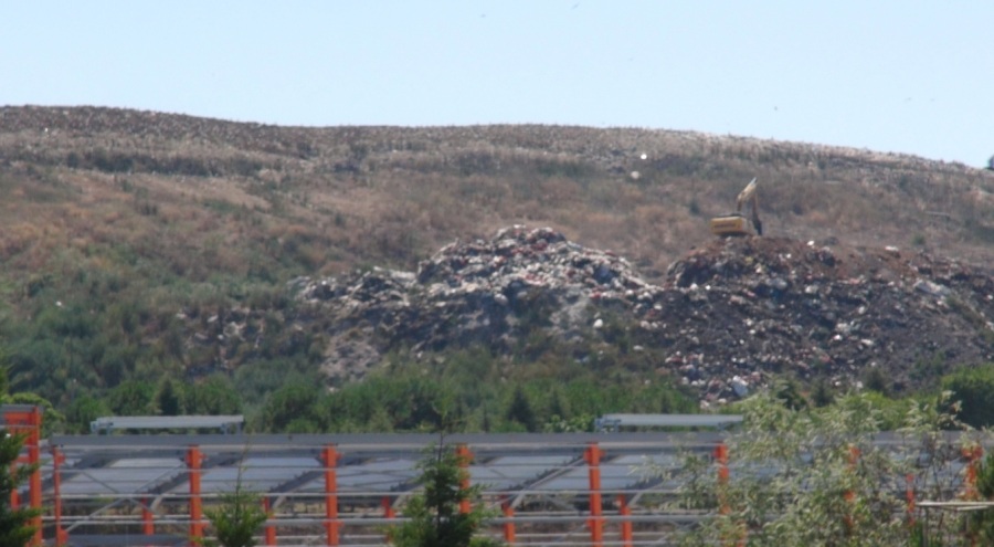 İzmit'te çöp sahasında çıkan yangın kontrol altında