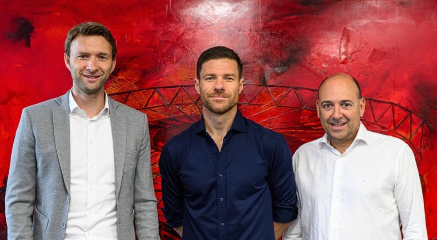 Bayer Leverkusen, Xabi Alonso'nun sözleşmesini 3 yıl uzattı