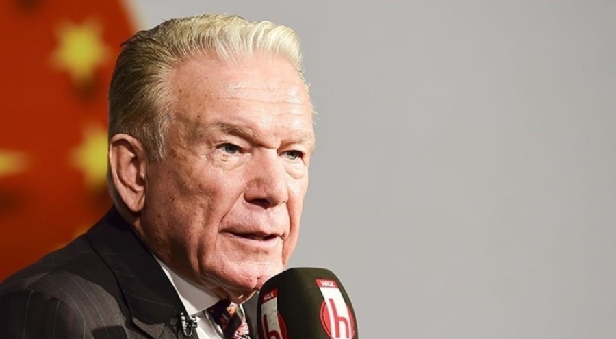 Uğur Dündar da 'Barbie' akımına katıldı