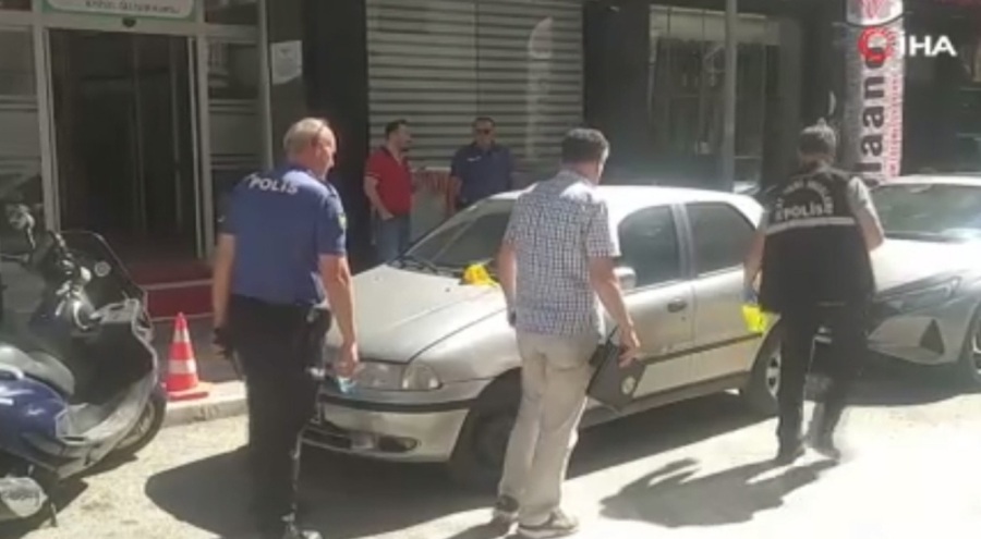 Çorum'da dehşet: Sokak ortasında bıçaklandı