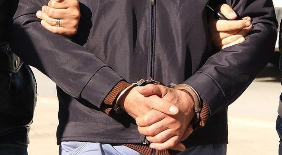 AVM'ye patlayıcı bırakmaya çalışırken yakalanan PKK üyelerinden 10'u tutuklandı