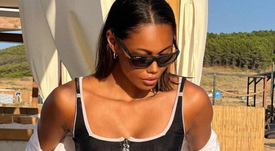 Madelein Lopez Camelo'dan Kilyos plajında bikinili pozlar