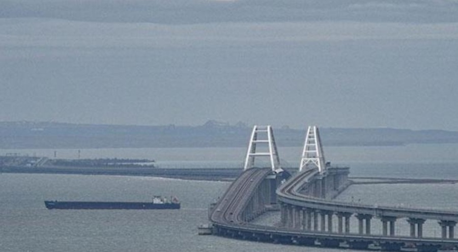 Ukrayna, Rus petrol tankerine saldırdı