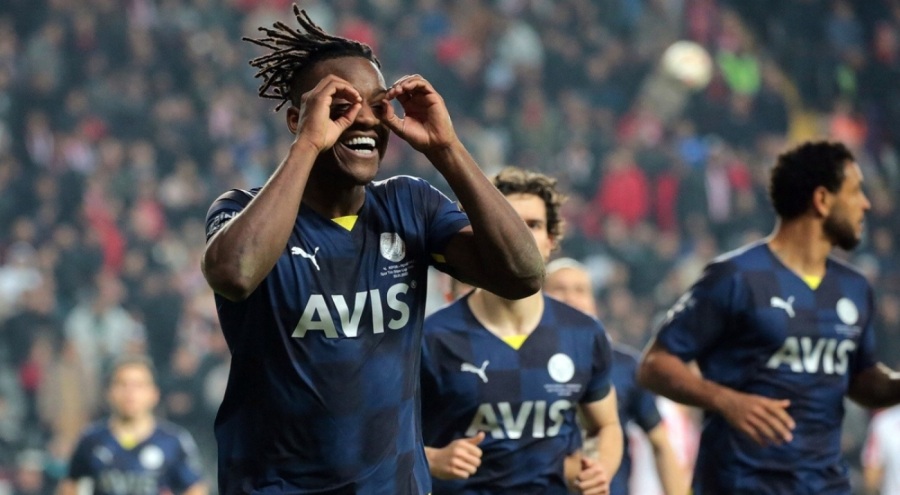 Batshuayi'ye Roma kancası atıldı