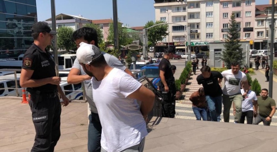 Bursa'da ölü ve yaralıların olduğu silahlı gürültü kavgasında 2 kişi tutuklandı!