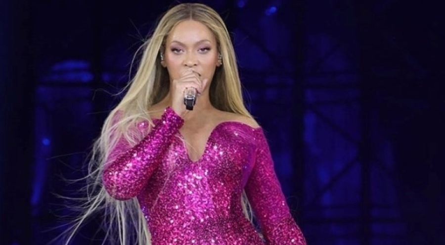 Beyonce'den hayranlarına metroyla rahat dönmeleri için jest