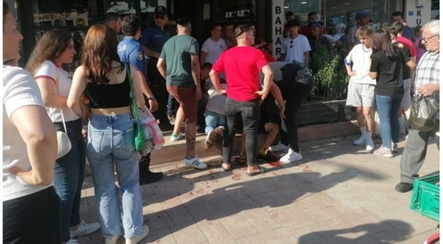 15 yaşındaki çocukla 14 yaşındaki çocuk arasında bıçaklı kavga