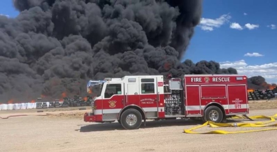 ABD'de geri dönüşüm fabrikasında çıkan yangın kontrol altında