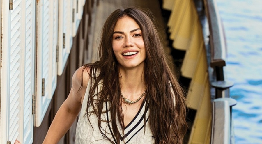 Oyuncu Demet Özdemir'in sosyal medya kazancı dudak uçuklattı!