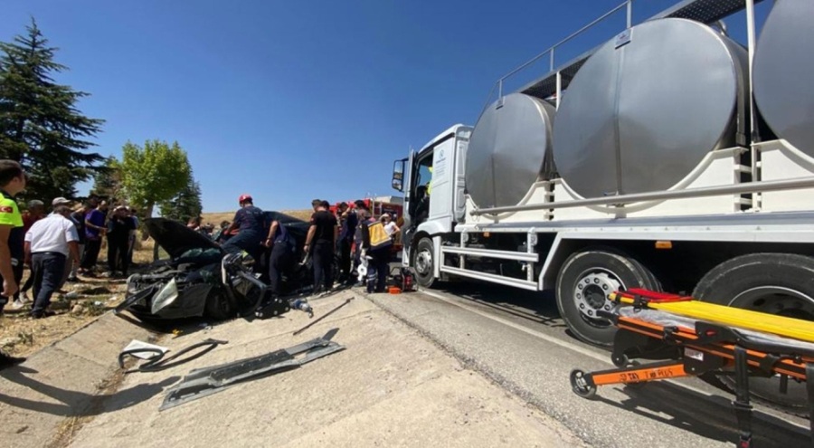Konya'da cenaze dönüşü acı kaza: Ölü ve yaralılar var!