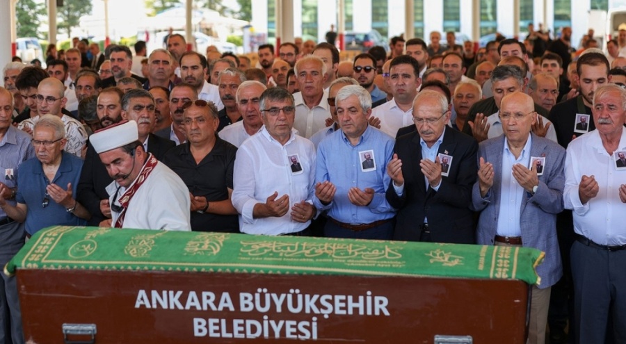 Faruk Özdemir için 2 cenaze namazı kılındı