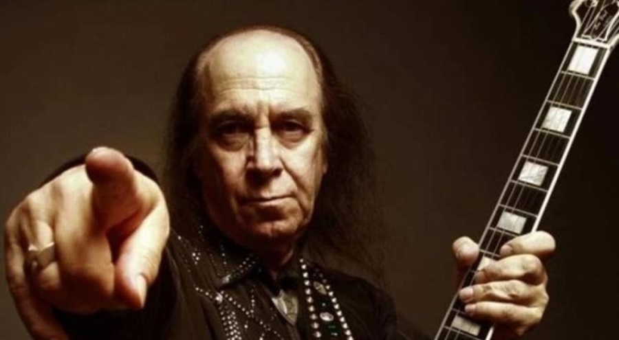 Erkin Koray hayatını kaybetti!