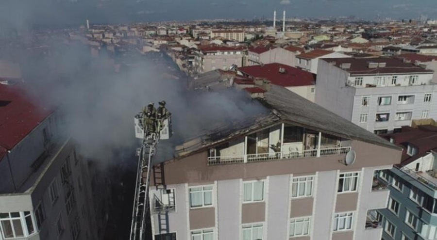 Ağabeyinin kendisine aldığı telefonu beğenmeyince evi yaktı