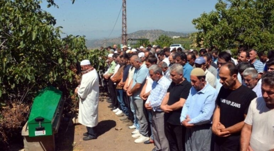 Eşi tarafından öldürülen Büşra oğluyla birlikte son yolculuğuna uğurlandı