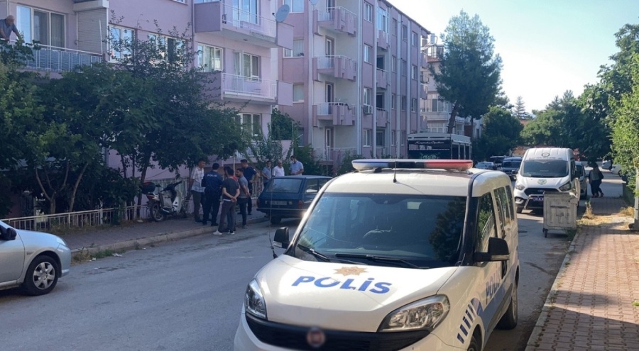 Evine hırsız girildiği zannedilen adam, ölü bulundu