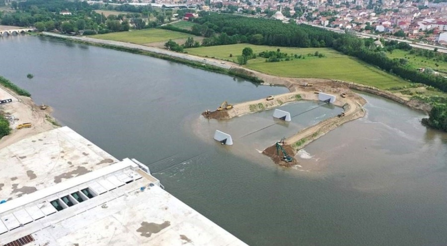 Edirne Valiliği açıkladı: Meriç Nehri'nde hidroelektrik santralindeki çökmede, kamu zararı karşılanacak