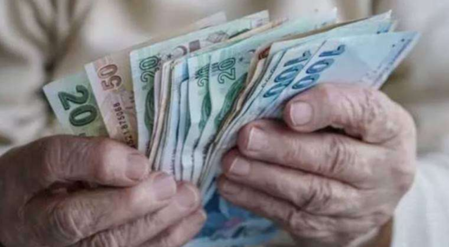 CHP'li Hasan Efe Uyar: Saray'ın dakikalık masrafı bile iki emekli maaşını aşıyor