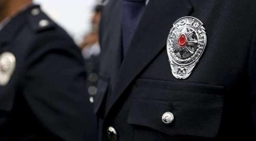 Polis memurları 19 kilo uyuşturucuyla yakalandı