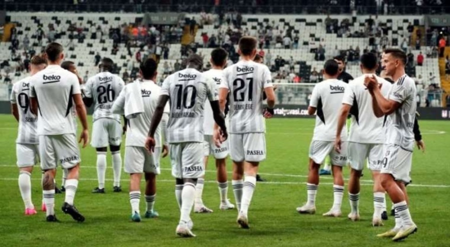 Beşiktaş'ın Neftçi Bakü kamp kadrosu açıklandı