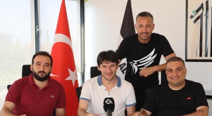 Altay'da anlaşma bozuldu! İbrahim Akın ile sözleşme feshedildi
